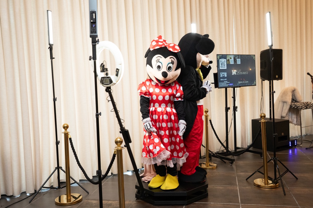 Salão principal da Quinta do Luson com decoração