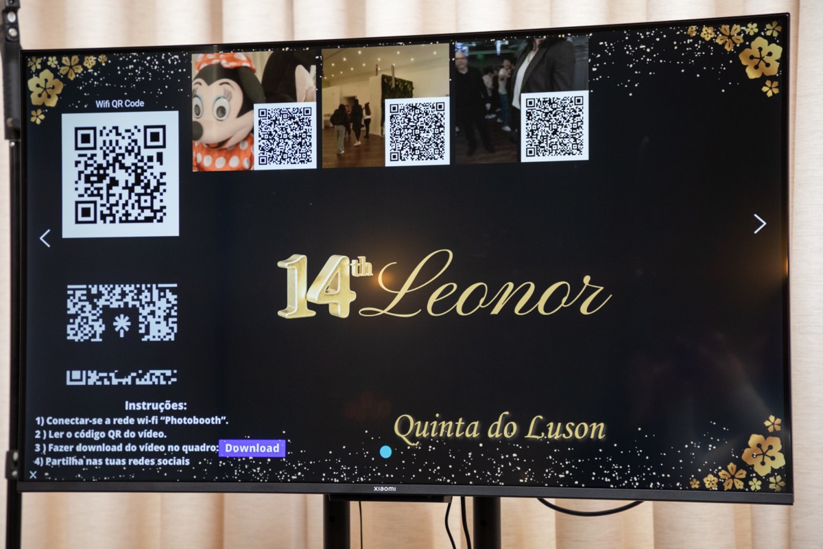 Mesa de doces e sobremesas em evento